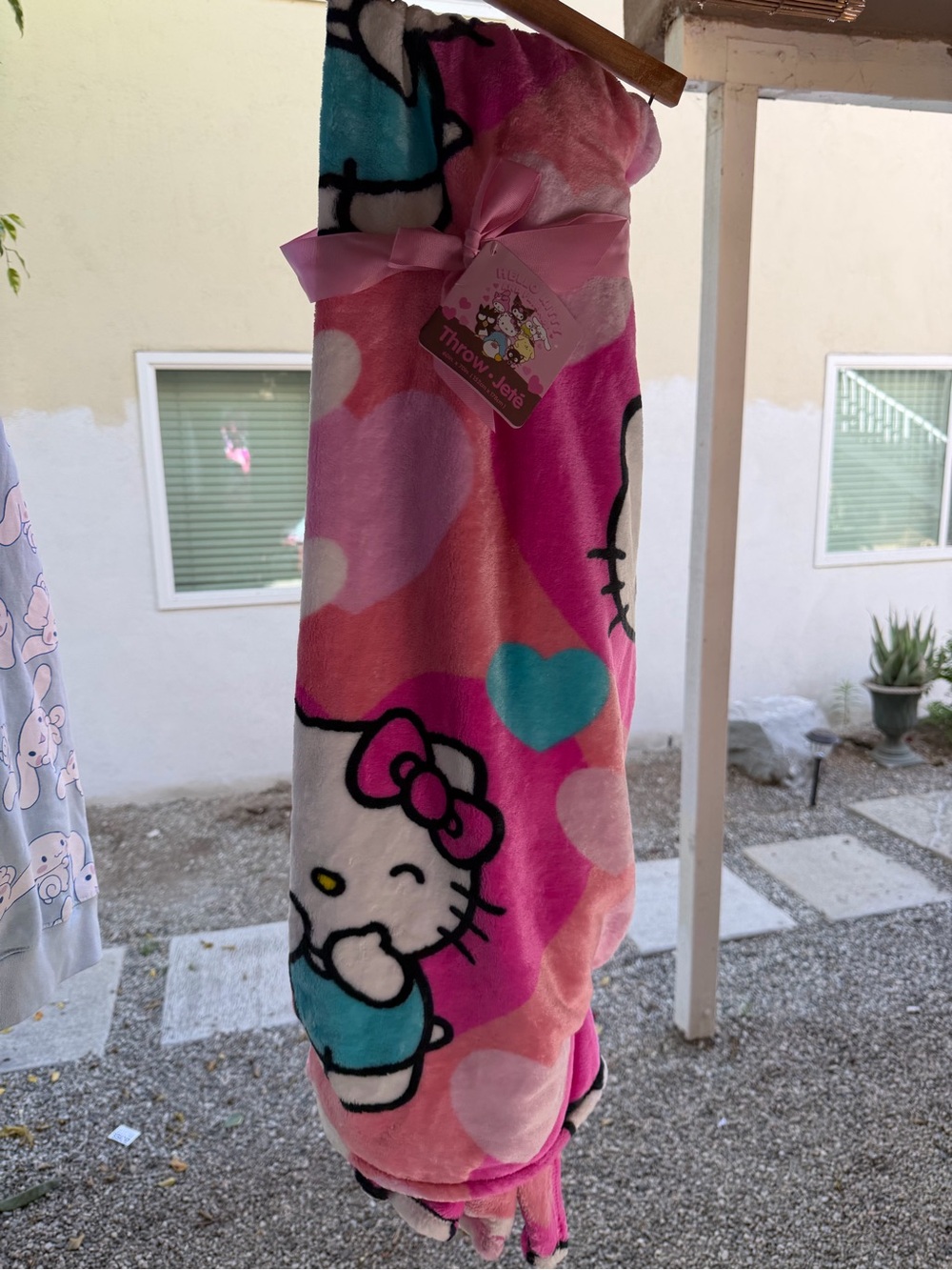 Hello Kitty Pink Throw Blanket